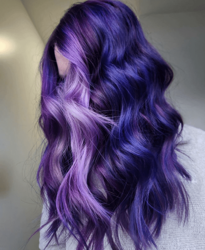Captivating Waves with Deep Violet and Blue Shades