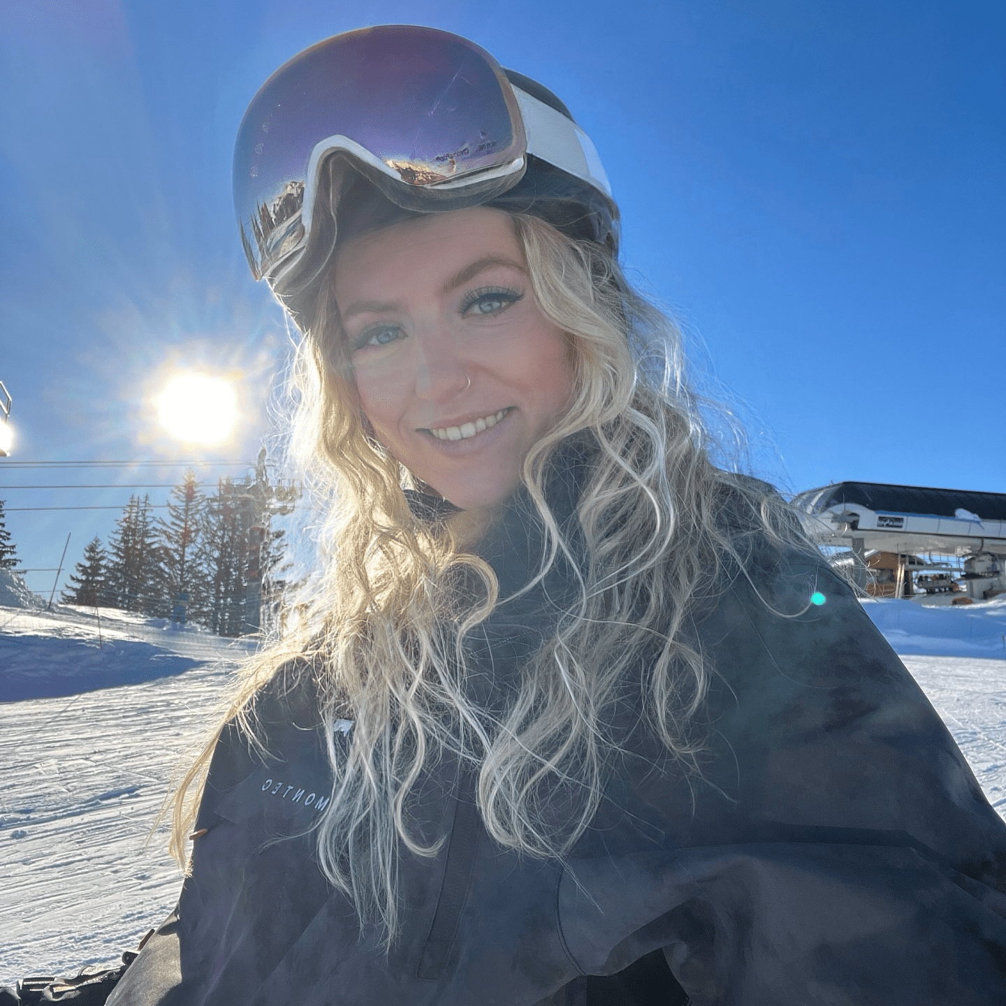 Casual and Relaxed Curly Hairstyle