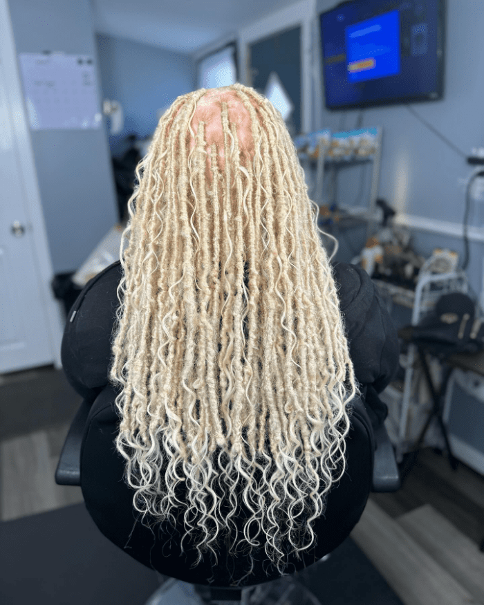 Creamy Blonde Locs