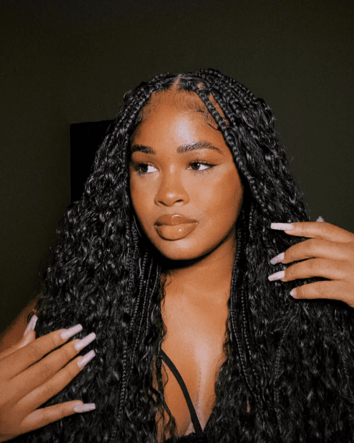 Graceful Knotless Braids