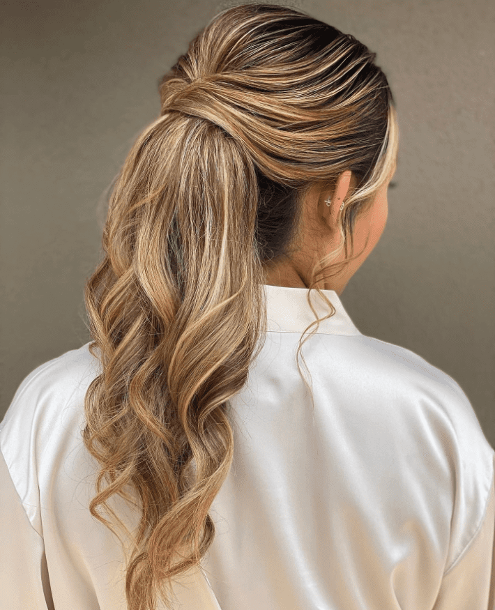 Sophisticated Ponytail with Golden Highlights