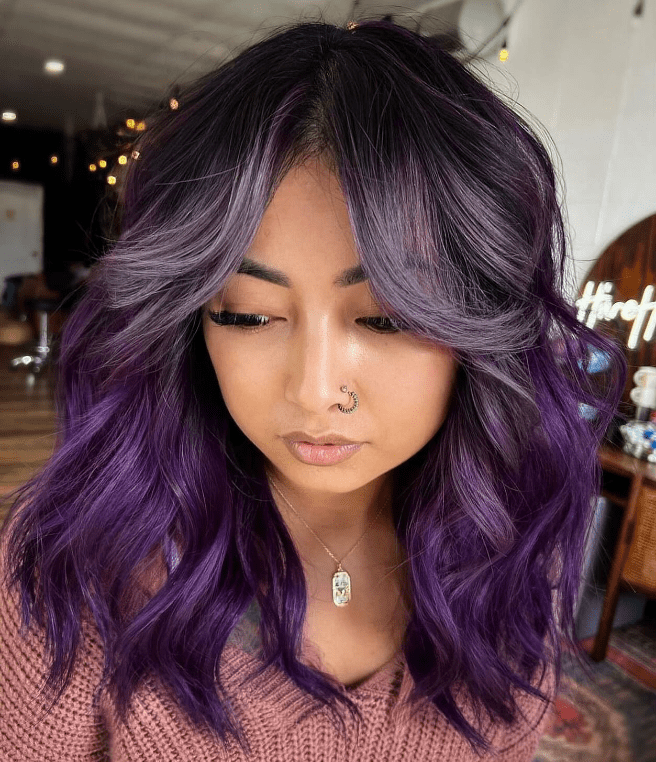 Stunning Waves in Deep Violet and Faint Lavender