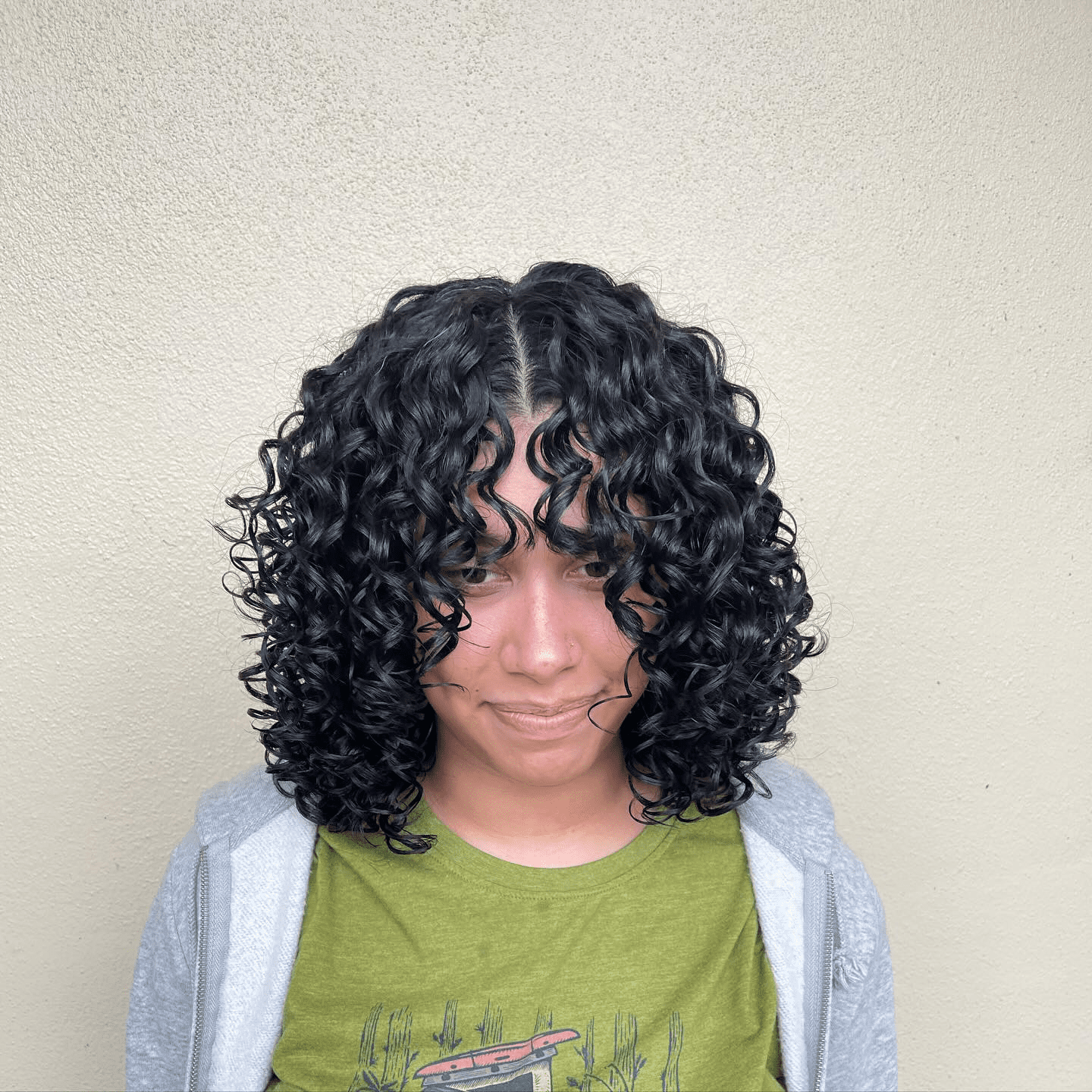 Bouncy Curls, Bold Statements