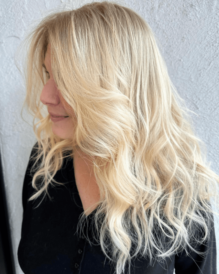 Casual Summer Blonde Layers