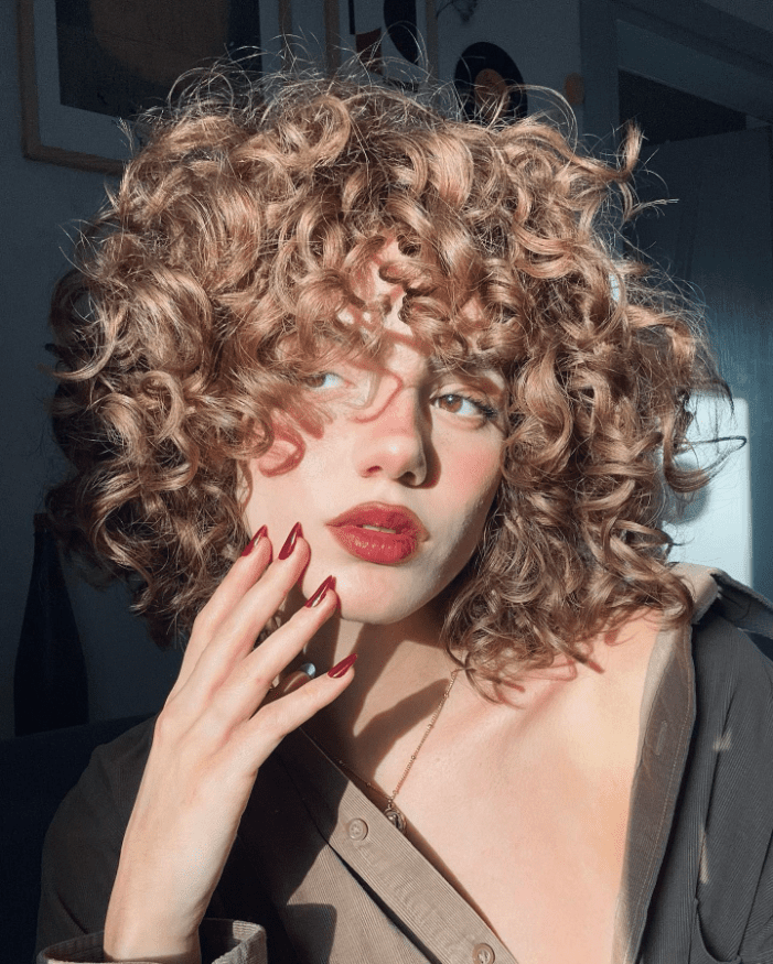 Sun-Kissed Curly Splendor