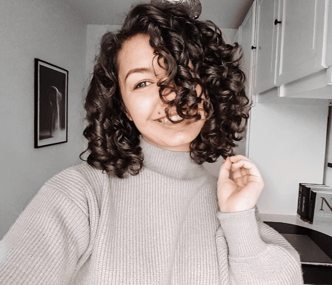 Bouncy Curls, Effortless Style