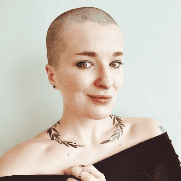 26 Short Shaved Hairstyles For Woman Over 40