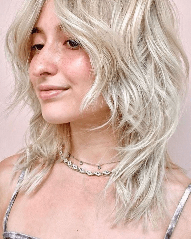 Textured Waves with Playful Bangs