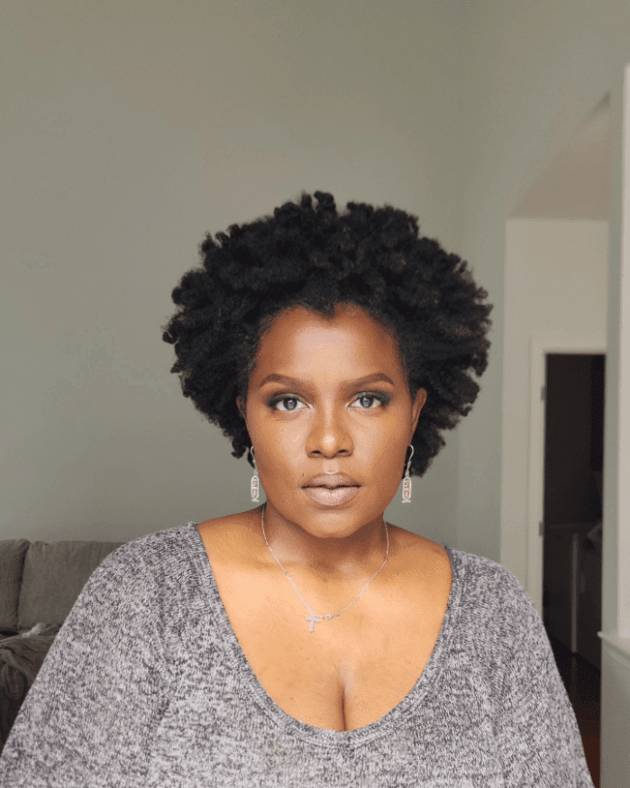 Voluminous Coils, Confident Style