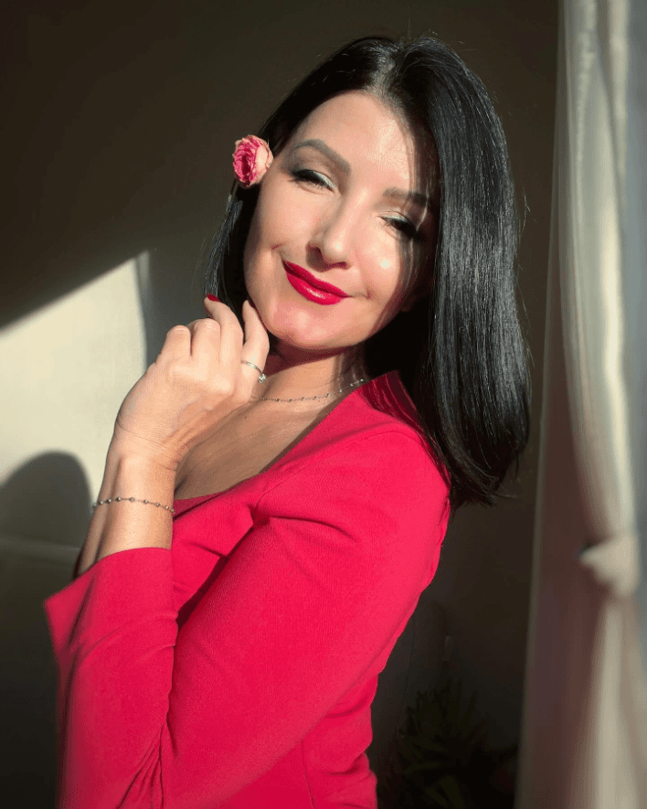 Chic Side-Parted Bob